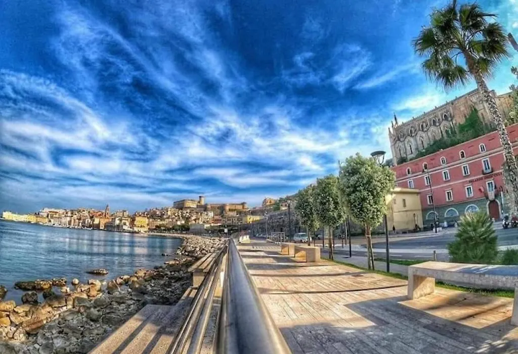 In Vacanza a Gaeta - L'Elica b&b-1